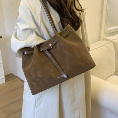 Sac à Bandoulière Minimaliste et Tendance
