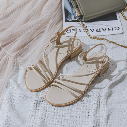 Sandales à Brides Croisées et Petit Talon Carré